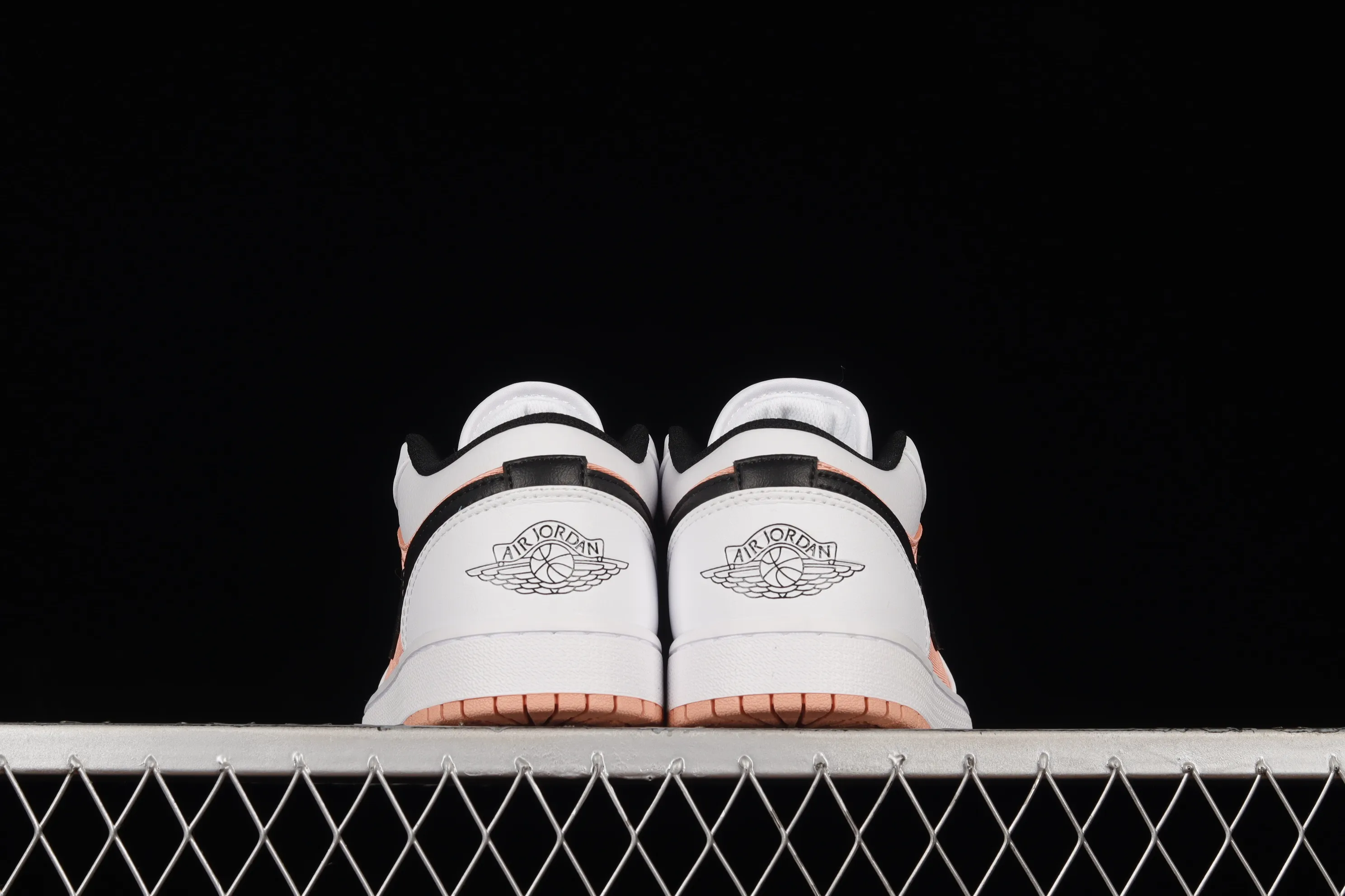 All categories Air Jordan Jordan series basketball shoes Air Jordan 1 Low Z version Air Jordan 1 Low AJ1 Joe 1 apricot orange low-top cultural and leisure sports sneakers DM8960-801